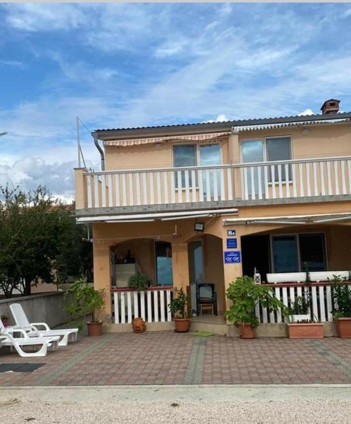 N.N Apartman Vir Kültér fotó